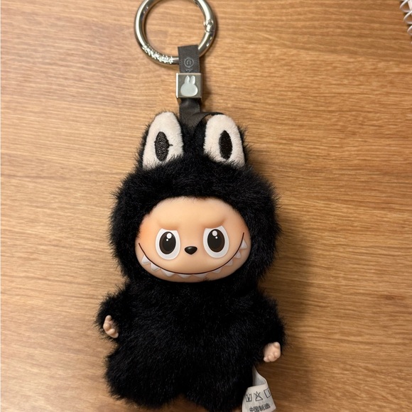 Authentic Popmart Pin For Love Labubu: Letter R - Picture 2 of 7